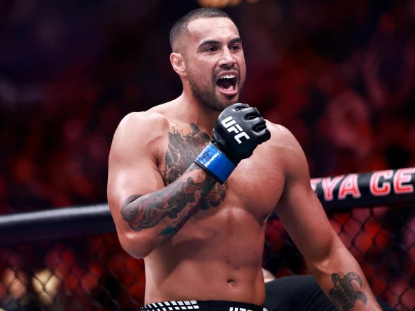 Ulberg Stuns Miami Crowd with First-Round Knockout to Claim UFC Light Heavyweight Crown