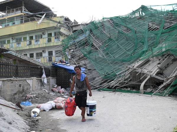 Angeles Building Collapse: Rescue Operations Halted, 16 Still Missing