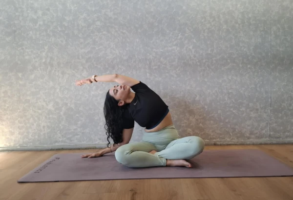 Golden Titas Embrace Yoga for Health and Community in Manila