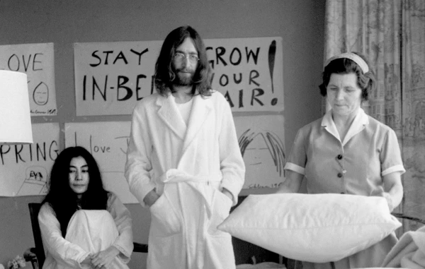 Sean Ono Lennon Dismisses 'Irony' Claims Over Iconic Parents Photo with Maid: 'Zero Irony'