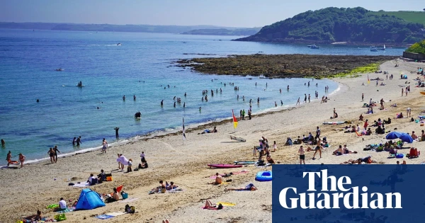 Staycation Surge: Brits Choose Home Turf as Flight Fears Ground Travel Plans