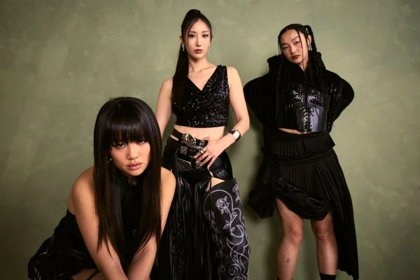 Coachella's YouTube Photo Studio: A Behind-the-Scenes Look at Festival's Digital Hub