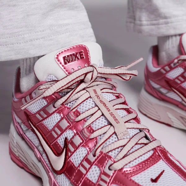 Step Into Spring: Top Supportive Sneakers That Combine Comfort and Style