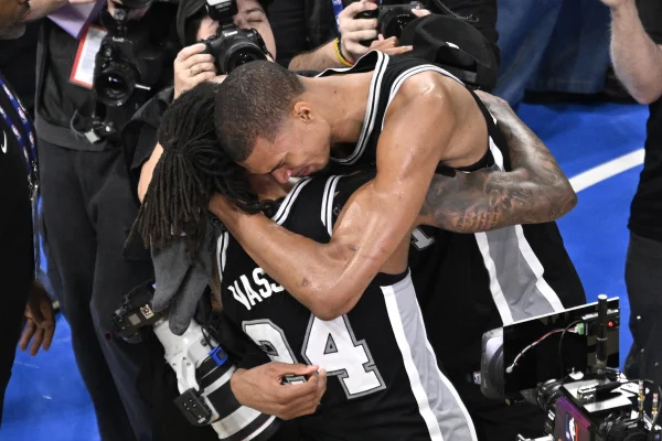 Spurs Shock Thunder in Game 7, Clinch First NBA Finals Berth Since 2014