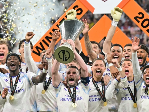Aston Villa Crushes Freiburg 3-0 to Claim First Trophy Since 1996