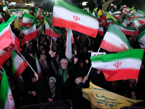 Iranian Officials Stand Firm, Call for Continued Public Support Amid Diplomatic Tensions