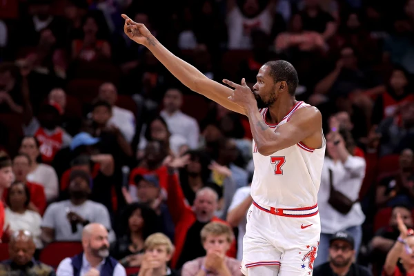 Durant's 29-Point Performance Powers Rockets to Narrow Victory Over 76ers