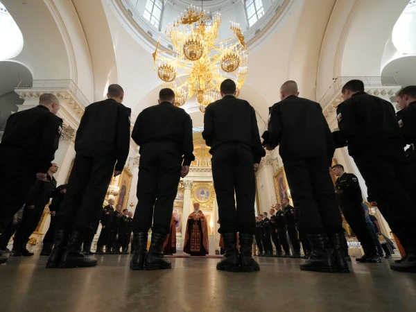 Forced to the Front: Migrants Face Four-Month Life Expectancy in Russia's Ukraine War