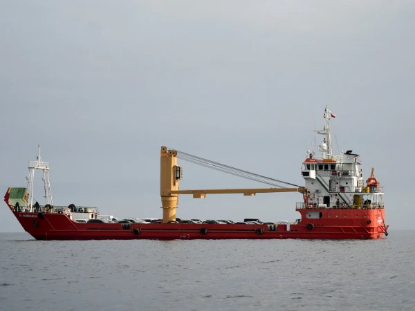 Navigating Uncertainty: Shipping Giants Demand Clearance Before Hormuz Passage