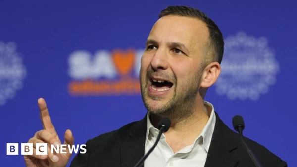 Green Party Leader Apologizes for Sharing Controversial Police Arrest Post