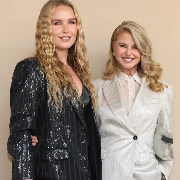 Sailor Brinkley Cook Becomes Her Supermodel Mom's Social Media Mentor
