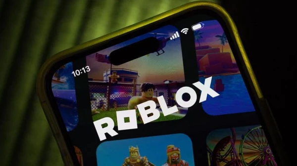 Roblox's Age Verification System Sparks Parental Backlash Over Misclassification Fears