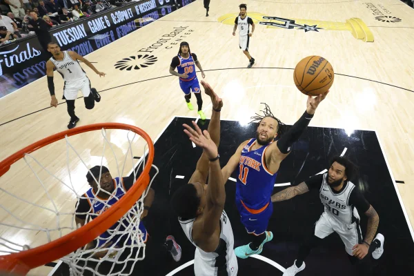 Spurs Dominate Knicks in Game 5 to Clinch NBA Finals