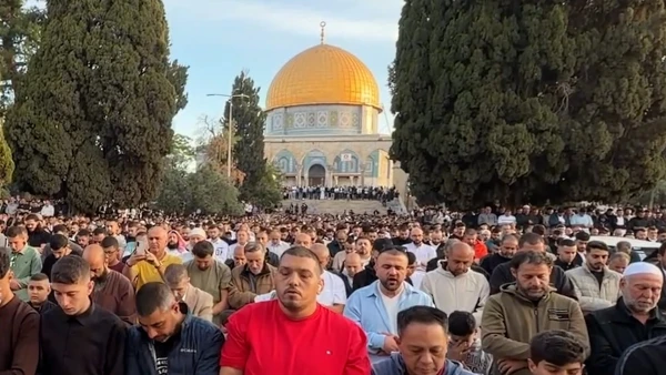 Global Eid Celebrations: Muslims Gather for Eid al-Adha Prayers Worldwide