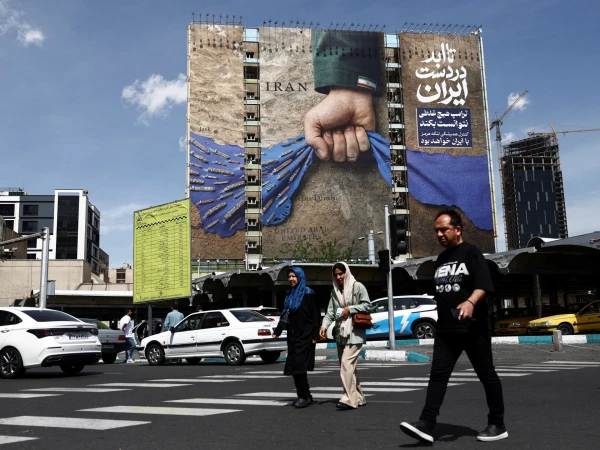 Oil Surges as Iran Conflict Shows No Signs of Abating