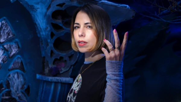 Laura Bailey introduces her new Critical Role character for Daggerheart's Age of Umbra