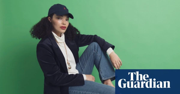 Elevate Your Everyday: The Art of Sandwich Dressing as a Fashion Statement