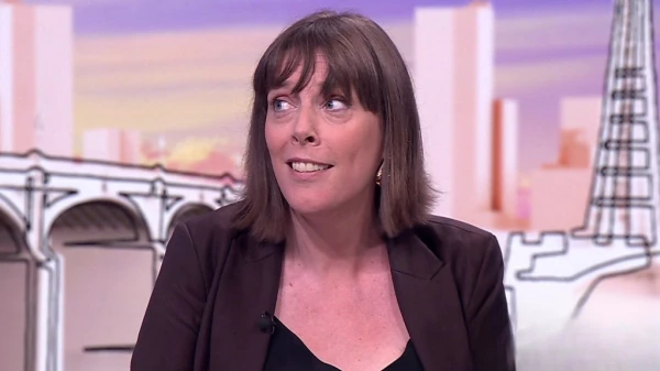 Jess Phillips Claims Support Despite Starmer's Leadership
