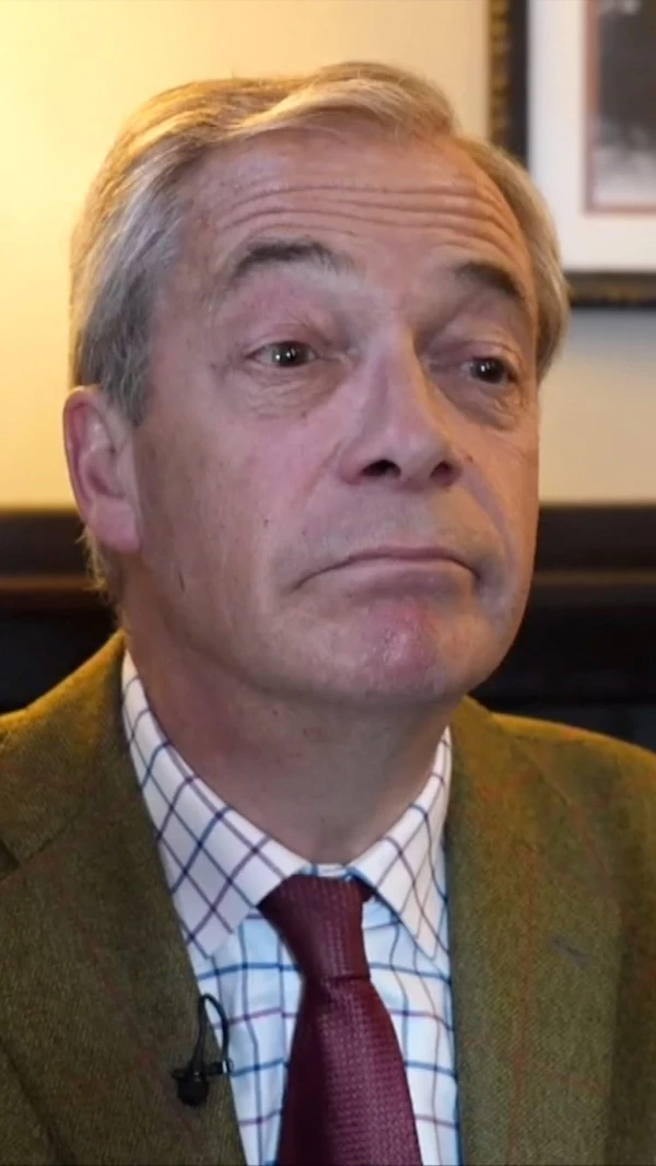 Farage Pledges Lower Council Tax Hikes Under Reform UK in Leeds Campaign Stop