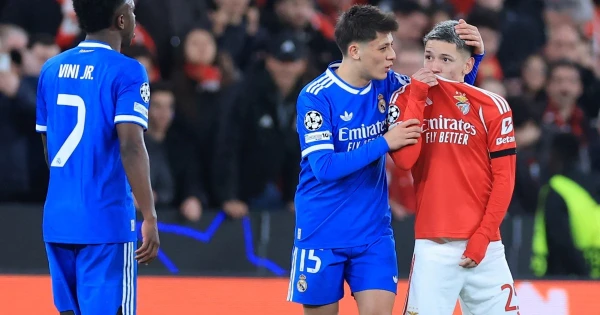 World Cup Bans Mouth-Covering Players with Instant Red Cards