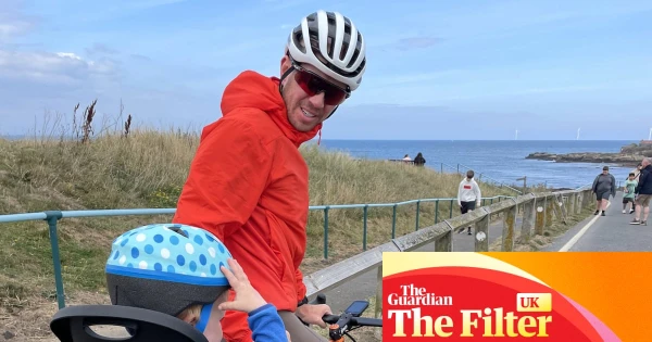 Pedaling with Progeny: Navigating the World of Family Cycling Gear