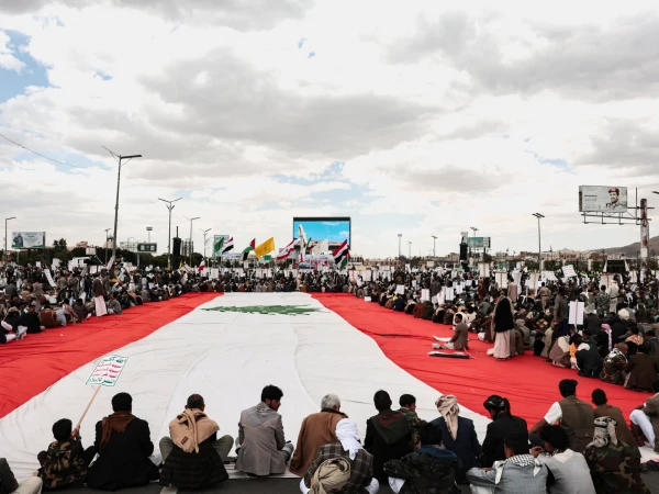 Iran Shuts Key Oil Passage as US Blockade Tensions Escalate