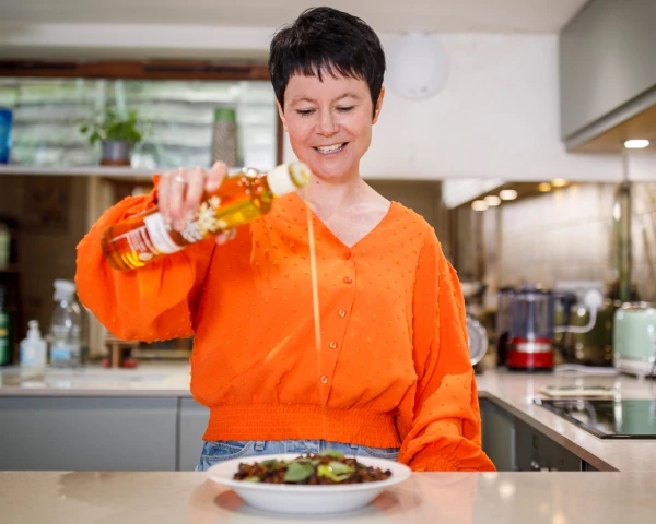 Cooking Oils Demystified: 14 Expert Tips for Healthier and More Affordable Meals