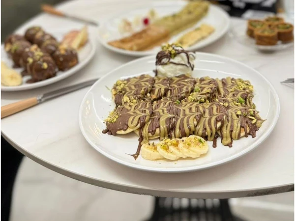 Gaza's Lavish Cafes Mask a Harsh New Reality