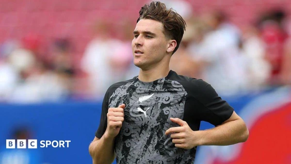 New Zealand Create World Cup First with Mother-Son Duo