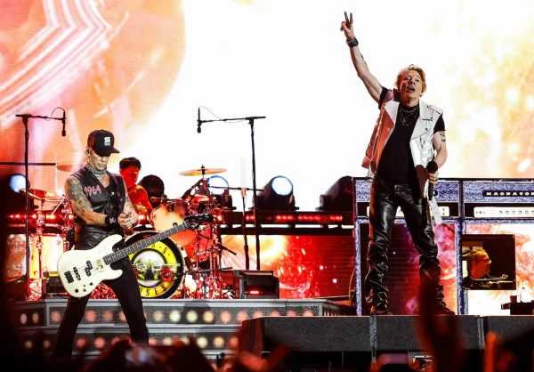 Guns N' Roses Revives 'Bad Apples' After 35-Year Hiatus, Teases More Surprises for 2026 Tour