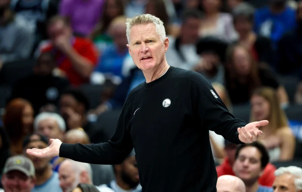 Steve Kerr in Talks with Warriors About Coaching Future, Sources Say