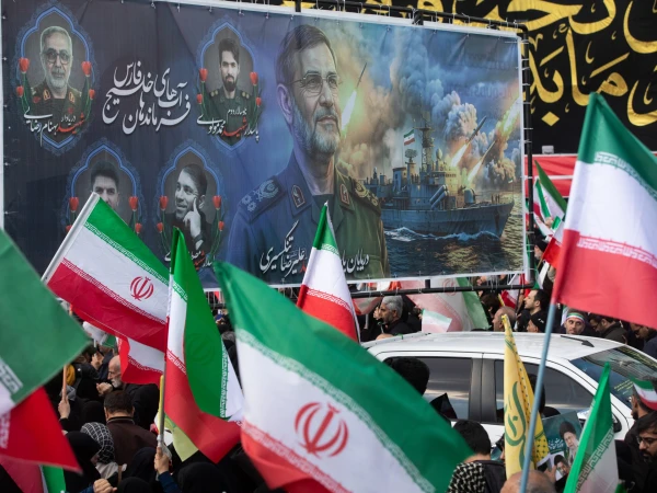 US Launches New Strikes on Southern Iran Amid Ceasefire Uncertainty
