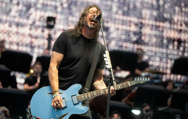Dave Grohl's Surprising Secret to Vocal Health: A Doctor-Approved Boozy Ritual