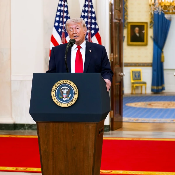 Legal Experts Sound Alarm Over Trump's Escalating Rhetoric, Warn of Constitutional Crisis