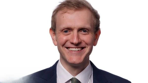 Senedd Walkout as Reform MS Sparks Fury with Jokes About Illiteracy and Indian Nurses
