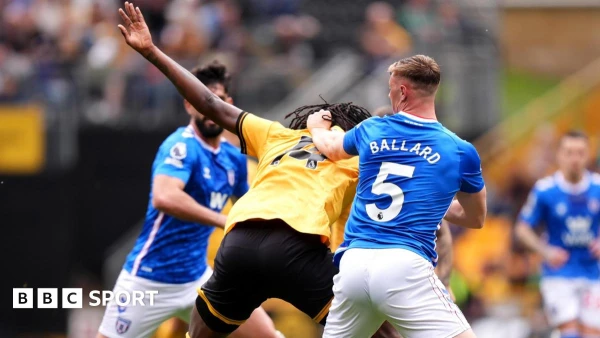 Hair Pulling in Football: Three Red Cards in 2026 Spark Debate on Rule Change