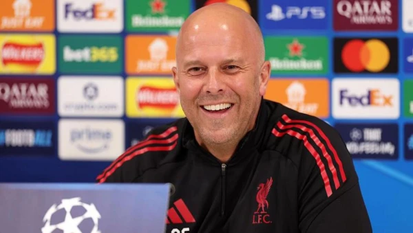 Slot Believes Anfield Magic Can Spark Liverpool's Epic Champions League Comeback Against PSG