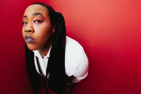 Reggaeton Trailblazer La Gata Reinvents Sound with Genre-Defying Album '3:33'