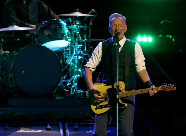 Playoff Wins in Philadelphia Sideline Springsteen Concert
