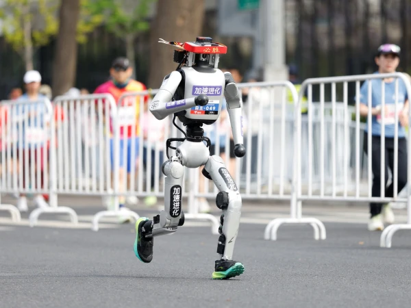 Robots Outpace Runners in Beijing's Groundbreaking Half-Marathon
