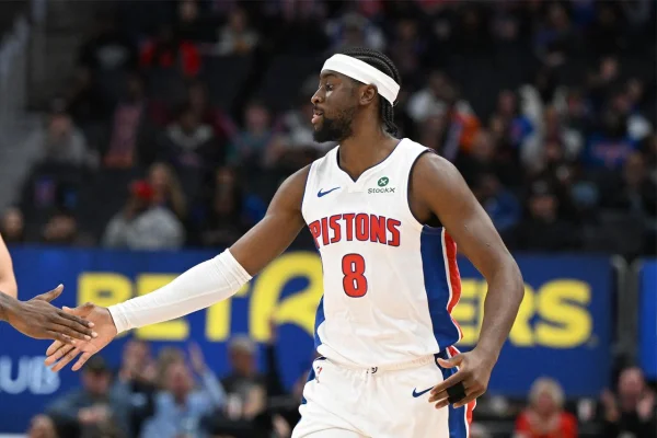 NBA: Caris LeVert to Bucks, Khris Middleton to Wizards in 6-team trade