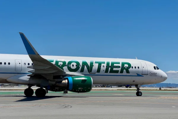 Frontier Airlines to Bring Starlink Wi-Fi to Its Fleet by 2027