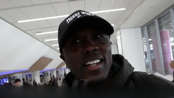 Andre Berto Picks Mayweather to Beat Pacquiao Again, Doubts Explosive Rematch