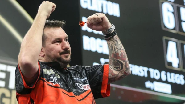 Clayton's Dramatic Comeback Stuns Van Gerwen, Seizes Premier League Lead