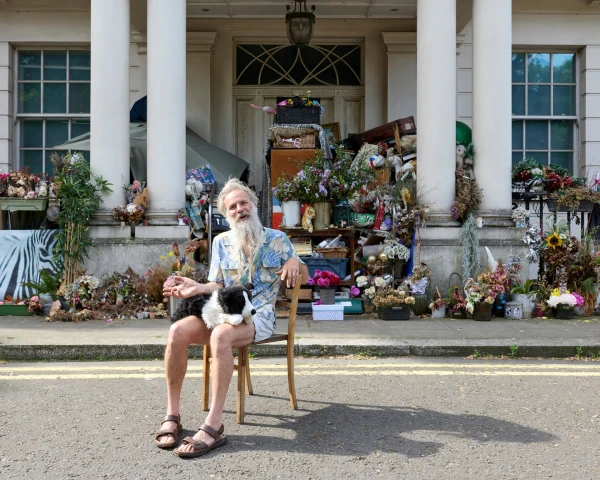 The £210m Palace That Stands Empty: A Homeless Man Now Lives on Its Porch
