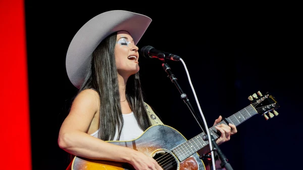 Kacey Musgraves Casts a Spell with Haunting Cover of SZA's 'Kill Bill' on BBC Radio 1