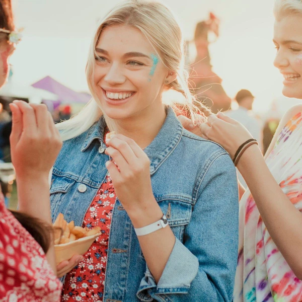 Beat the Desert Heat: Last-Minute Amazon Must-Haves for Coachella Survival