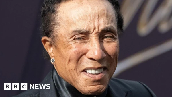 Smokey Robinson's $500M Defamation Suit Against Accusers Dismissed by Judge
