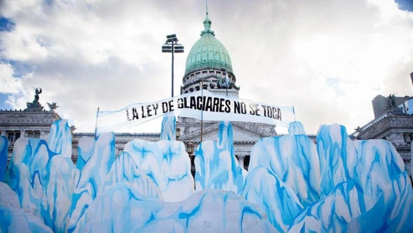 Argentina's Congress Approves Controversial Glacier Mining Reform Amid Environmental Concerns