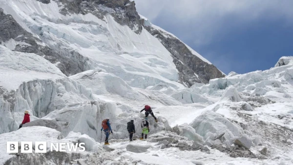 Giant Ice Block Halts Everest Route Amid Peak Season, Raising Traffic Jam Fears